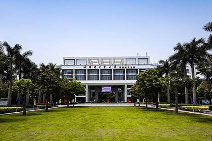 学校类--深圳•深圳大学城三校园区景观设计